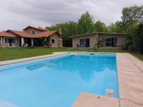 Picaflores apart 2, con piscina en Chacras